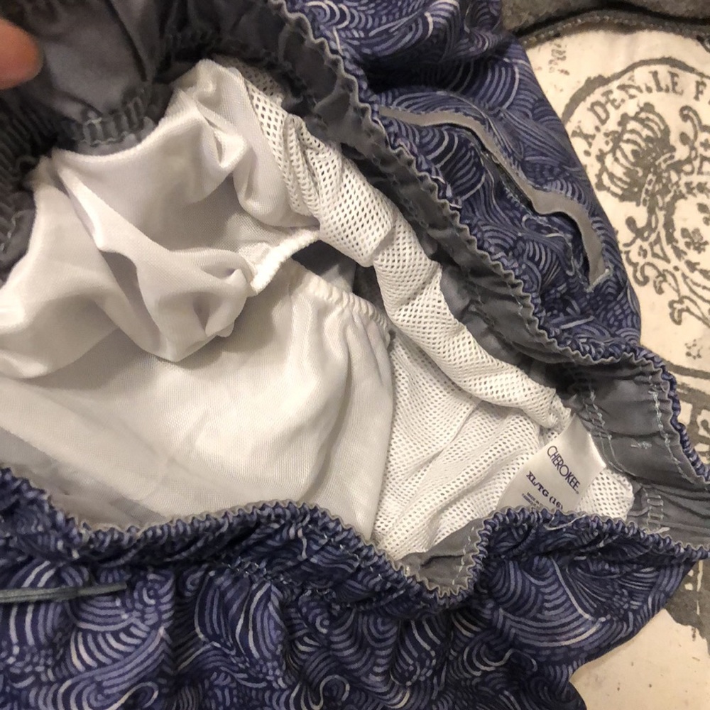 Swimming Trunks - Picture 3 of 4